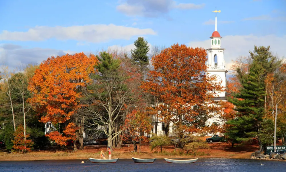 Water and Fall foliage at Dory's Fall